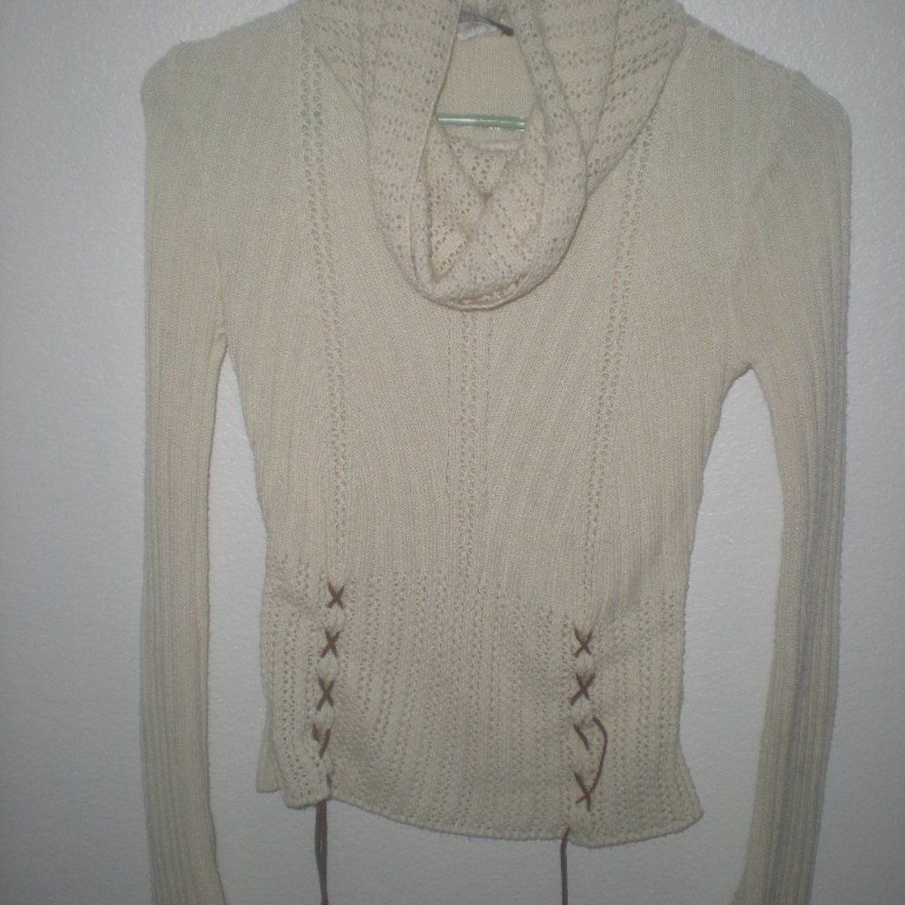 AMERICAN ATTITUDES  Sweater     BUCKLE  BKE   NWOT  Size S  Cream